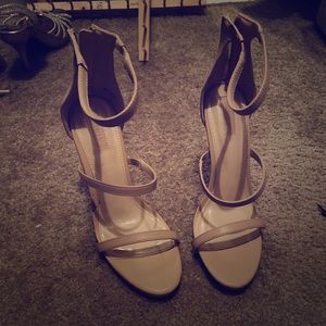 Sexy Tan Heels With Strap Design